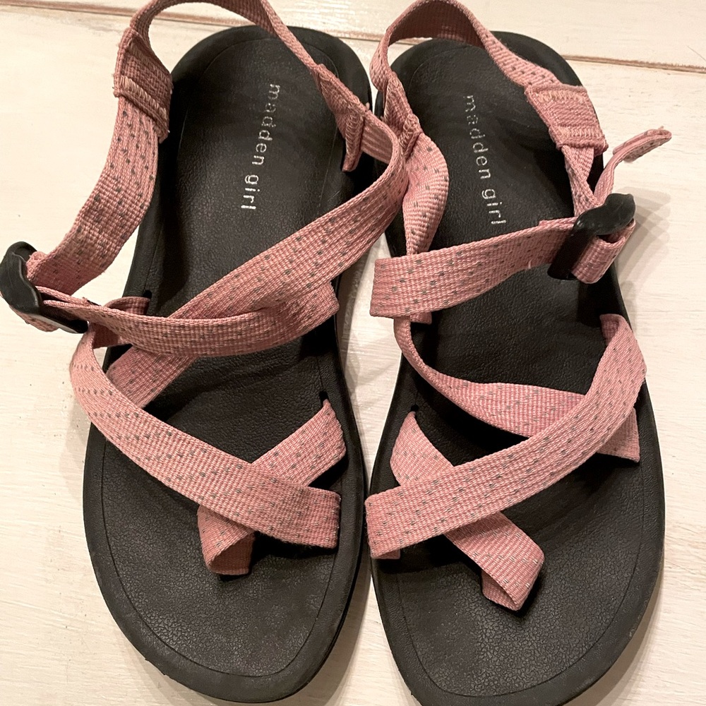 Madden Girl Sun Sandal - 8.5